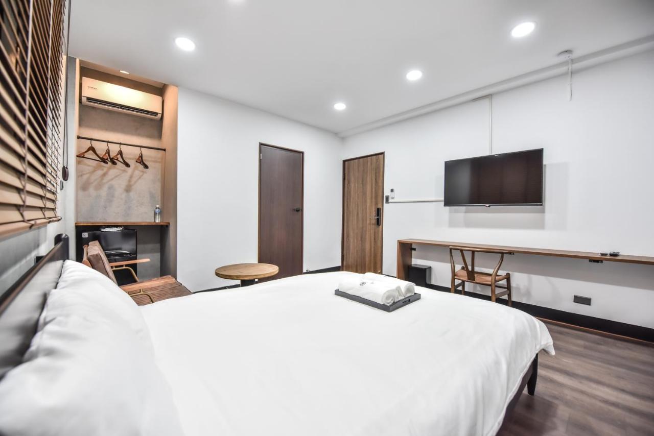 Eryang Homestay Tainan Exterior foto