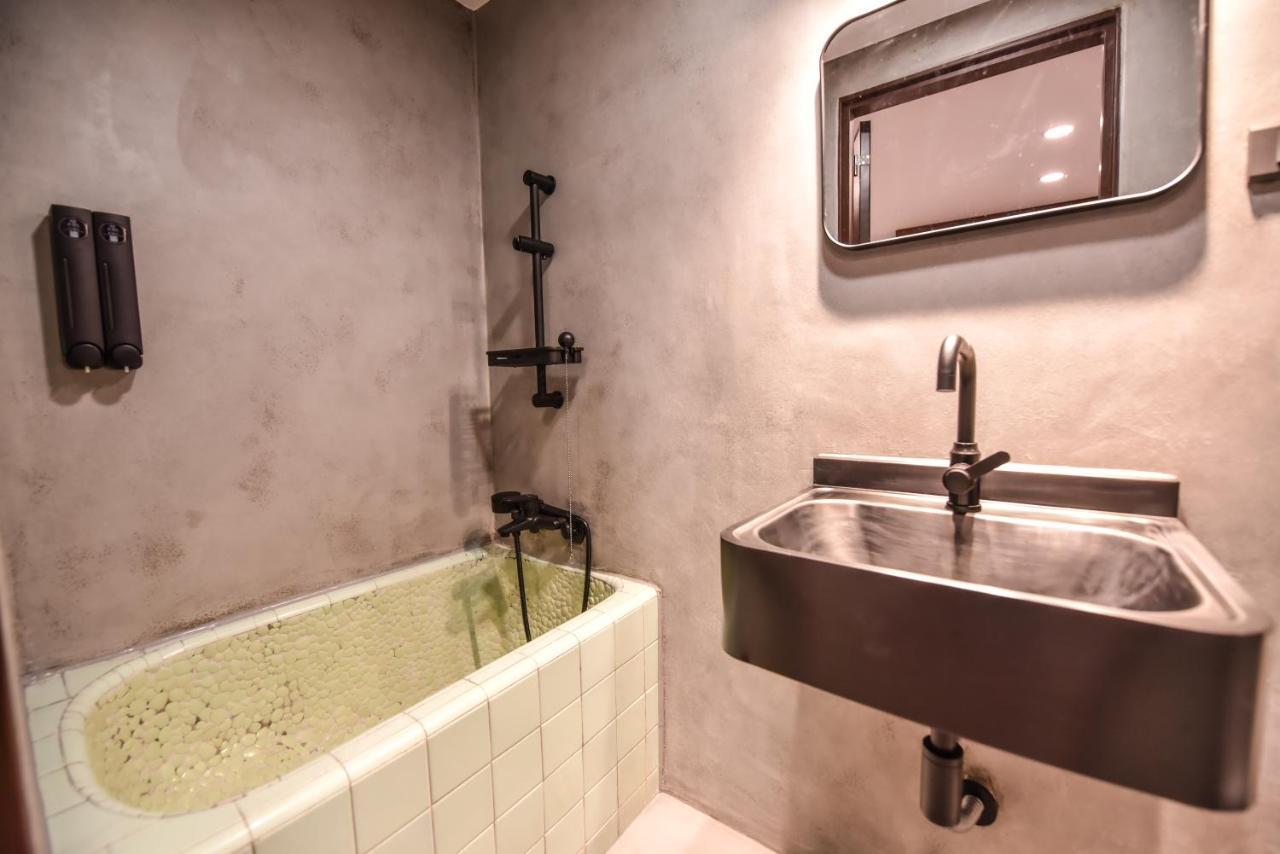 Eryang Homestay Tainan Exterior foto
